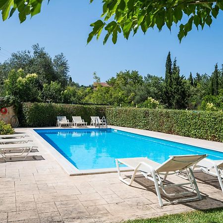 Villa Nefeli With Private Pool By Konnect Дасія Екстер'єр фото
