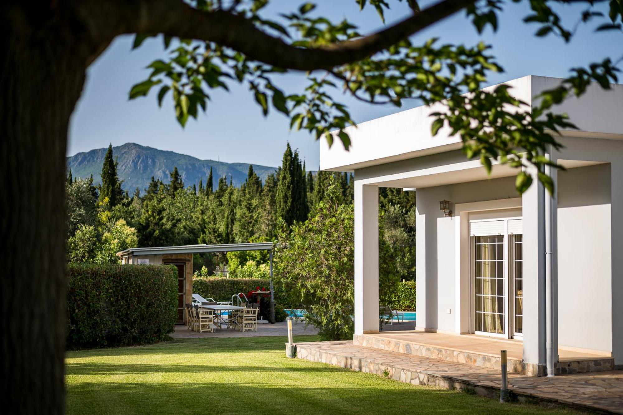 Villa Nefeli With Private Pool By Konnect Дасія Екстер'єр фото